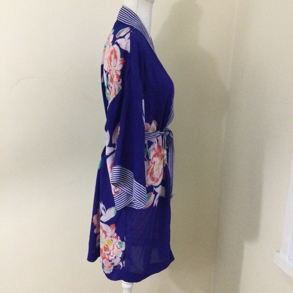 a new day Target Brand Kimono Robe Floral Print Mid Length Size M - Picture 3 of 4